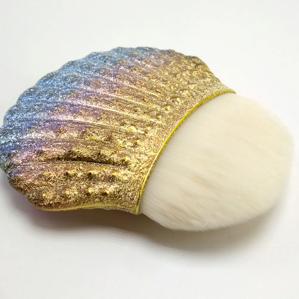

Plastic Handle Foundation Lightweight Shell Shaped Bristles Multifunctional Beauty Brush for Professional Personal Use