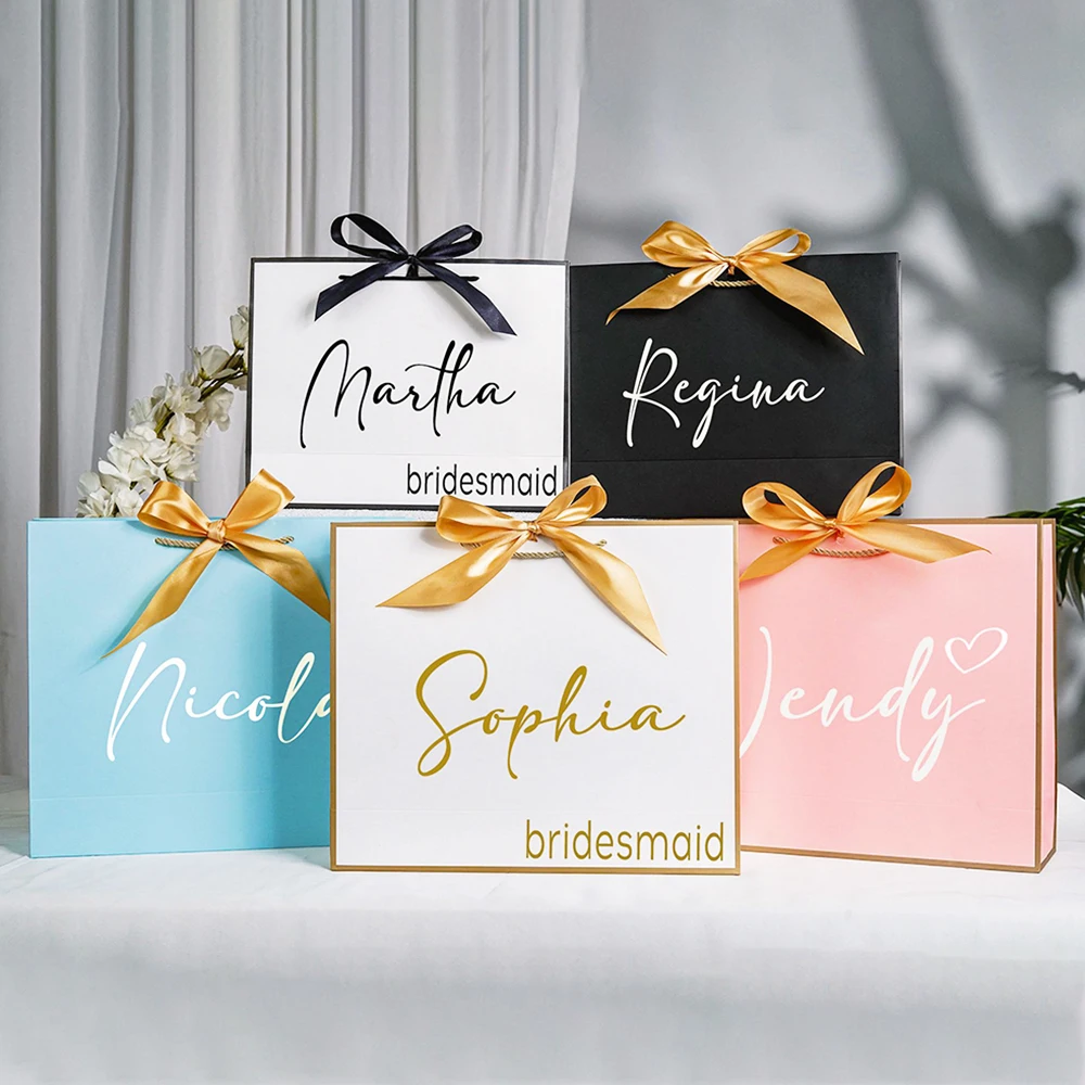 

Personalized Bridesmaid Gifts Paper Bags Maid of Honor Custom Name Handbag Bridal Bachelorette Party Gifts Bride Wedding Package