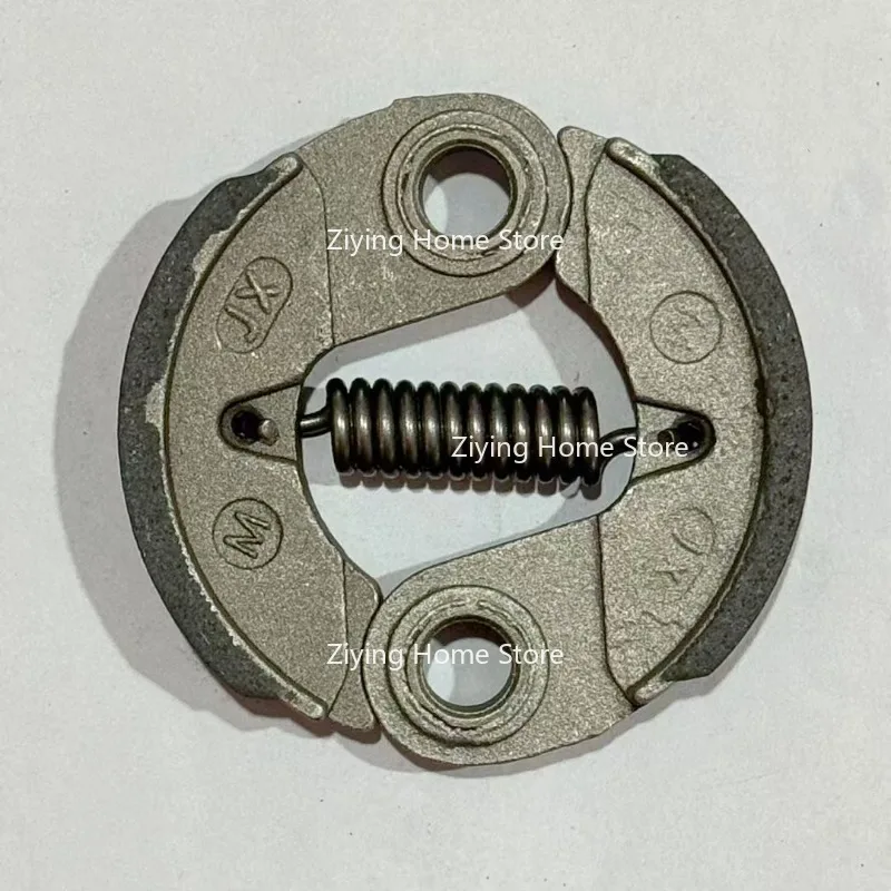 

Подходит для газонокосилки 43CC, 49CC, 52CC сцепления, поворотного блока, прополки машины 40-5 алюминиевая муфта