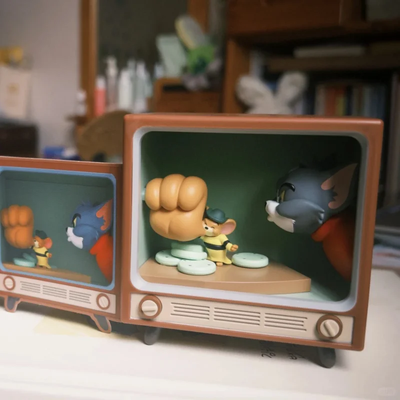 52TOYS Tom i Jerry Klasyczna Seria MOMENT2 Blind Box Modne Figurki Winylowe Prezent Urodzinowy Niespodzianka Kolekcjonerski Mystery Box