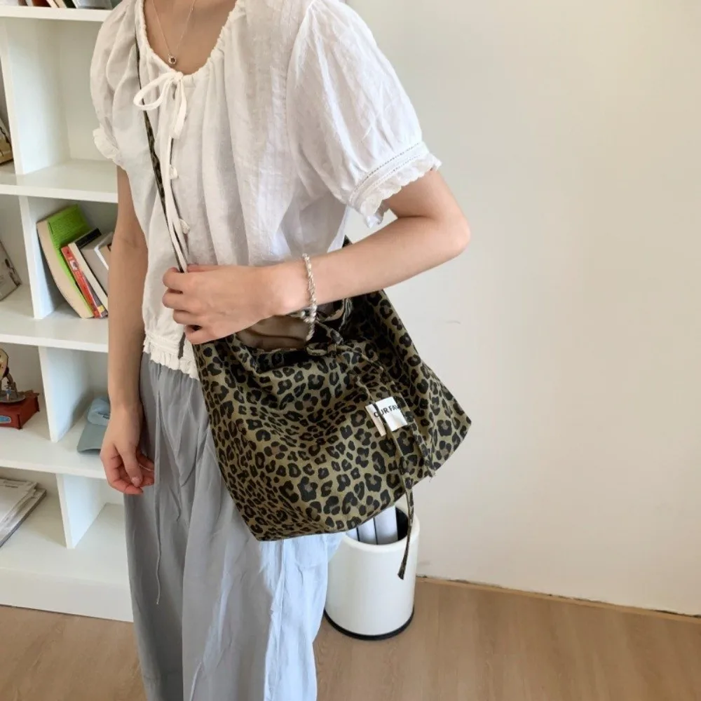 

Trendy Korean Leopard Shoulder Bag Simple Leisure Plaid Crossbody Bags Large Capacity Students Underarm Bag School Bag