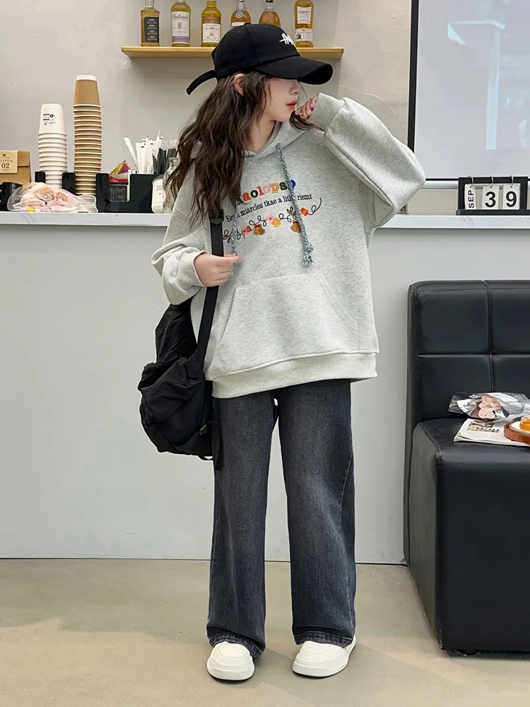 Felpa con cappuccio e jeans foderati Fce casual per ragazze Set da due pezzi Autunno Inverno Nuovo Sle Faionable Abbigliamento per bambini Cotone lungo Sve