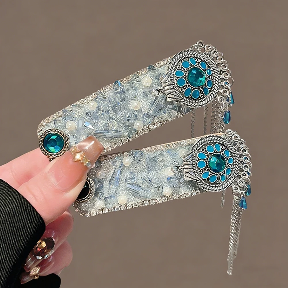

Luxury Ethnic Style Butterfly Burned Blue Pearl Tassel Hair Clip Retro High-end Feeling Palace Temperament Braided Hair Clip