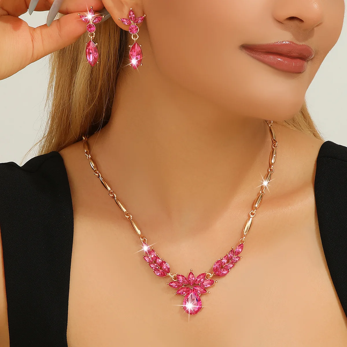 

New fashionable pink blue color flower-shape rhinestones inlaid necklace + earrings jewelry set for woman
