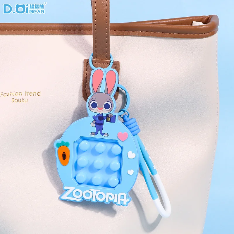 الكرتون Zootopia اسفنجي المفاتيح لعبة لتخفيف الضغط لطيف على ظهره سحر سيارة المفاتيح هدية للأطفال الكبار حفلة لصالح الجدة #4