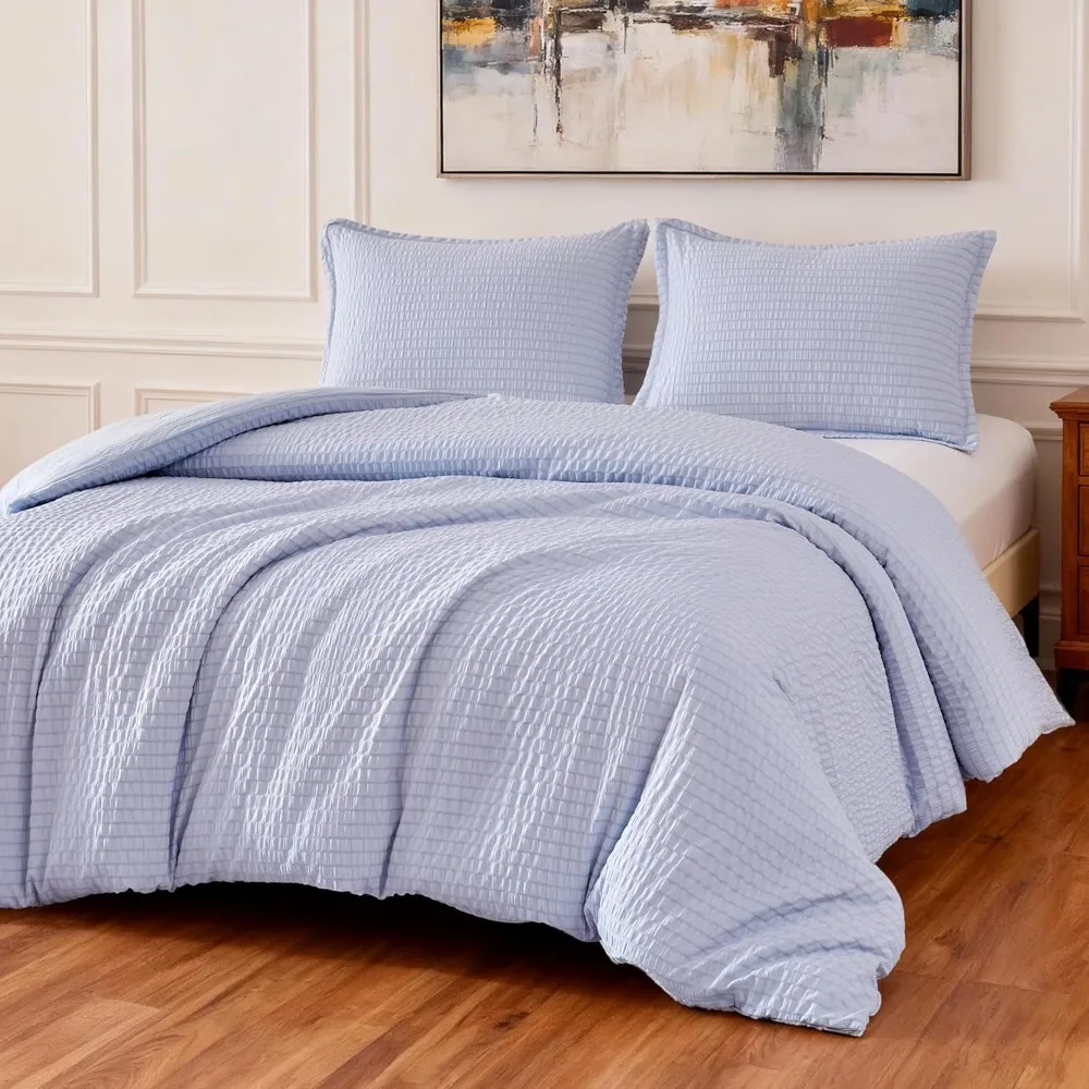

King Size Blue Stripe Jacquard Geometric Microfiber Duvet Cover Set with 2 Pillow Shams by Amazon Basics
