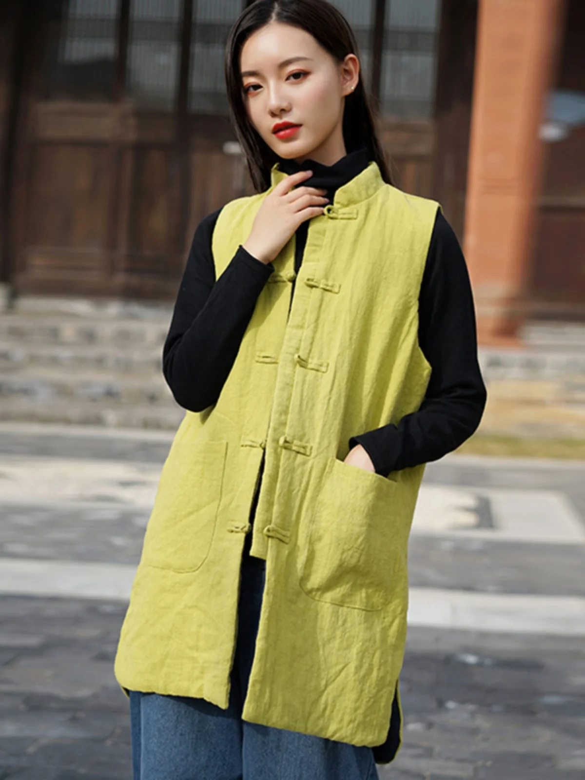 Retro Cotton Linen Ladies Vest Jacket Loose Chinese Style Buttoned Thickened Zen Spirit Cotton Linen Blend Mid-Length Vest