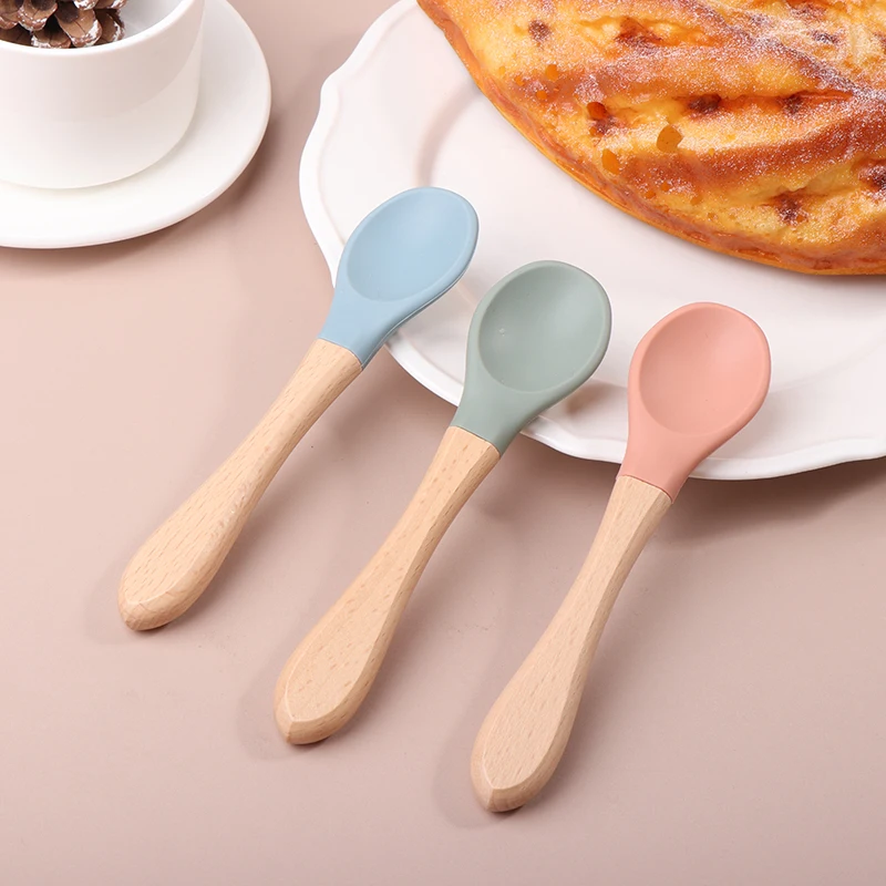 Cucchiaio di legno per bambini cucchiaio per l'alimentazione del bambino in legno di Silicone cucchiaio con punta morbida manico in materiale alimentare senza BPA per regali per bambini piccoli