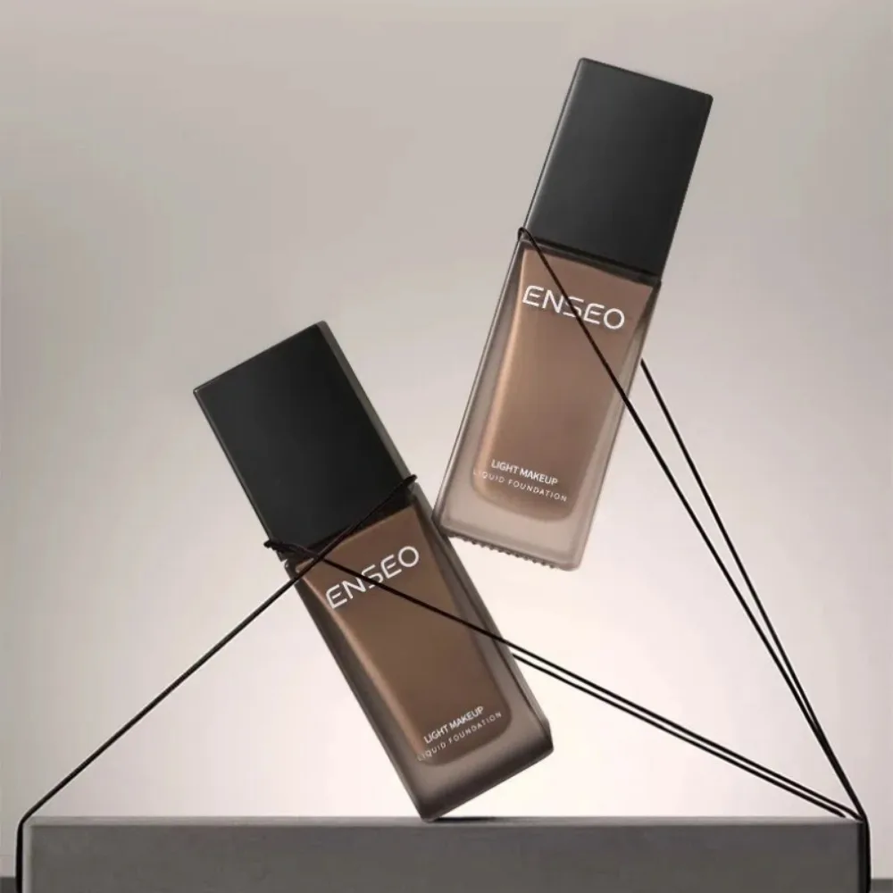 New 30ml Liquid Foundation Natural Lightweight Face Concealer Waterproof Long-lasting Brightening Cream Powder Makeup