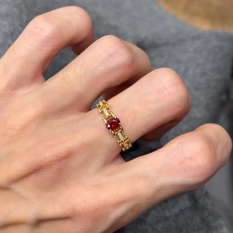 New in diamond studded ruby small chain rings for women r commuting suitable for daily jewelry Female Ring gifts light luxury