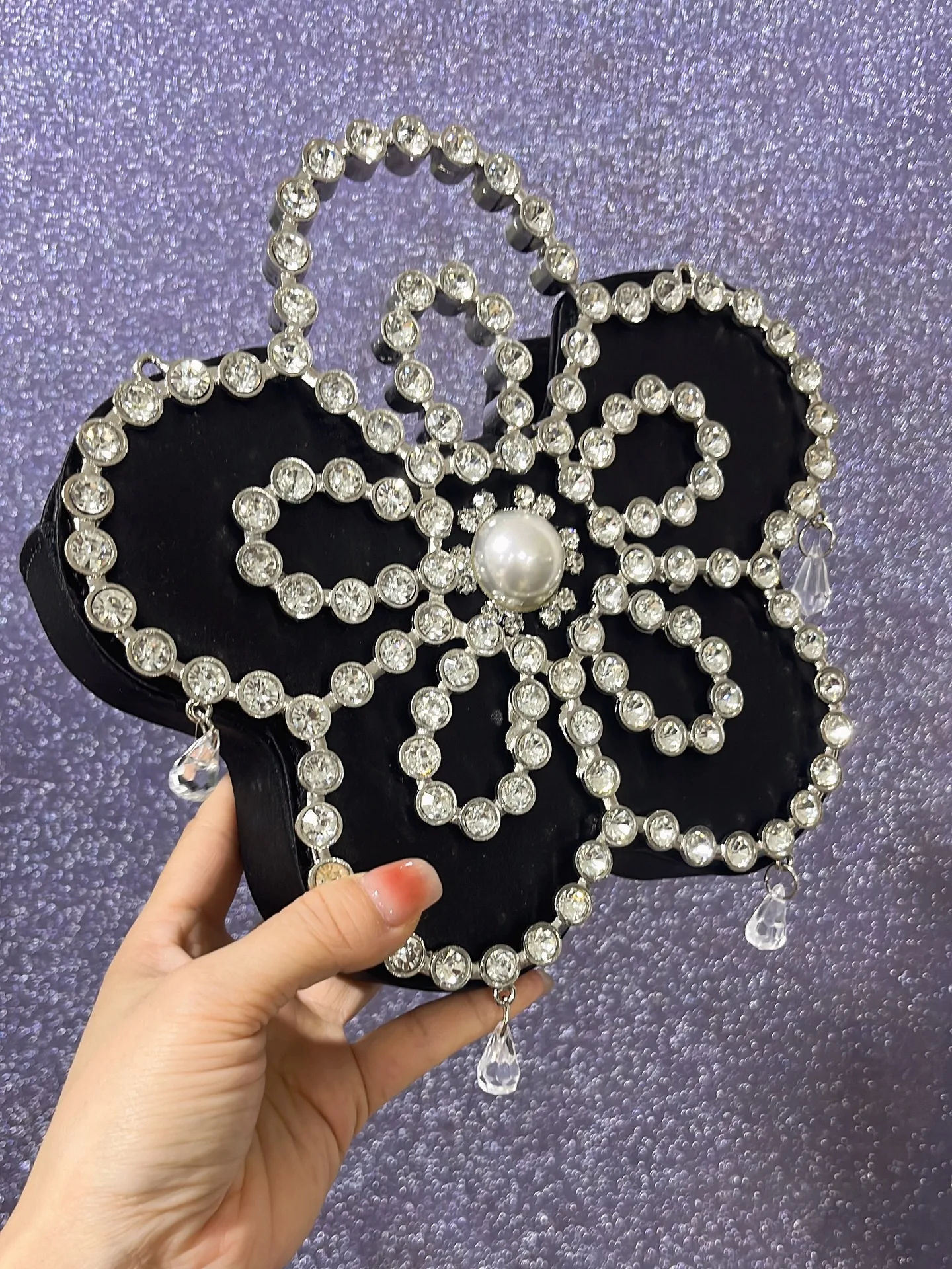 

Fairy Handbag Diamond-encrusted Handbag Flower Messenger Bag Super Sparkling Pearl Diamond Chain Versatile Handbag New
