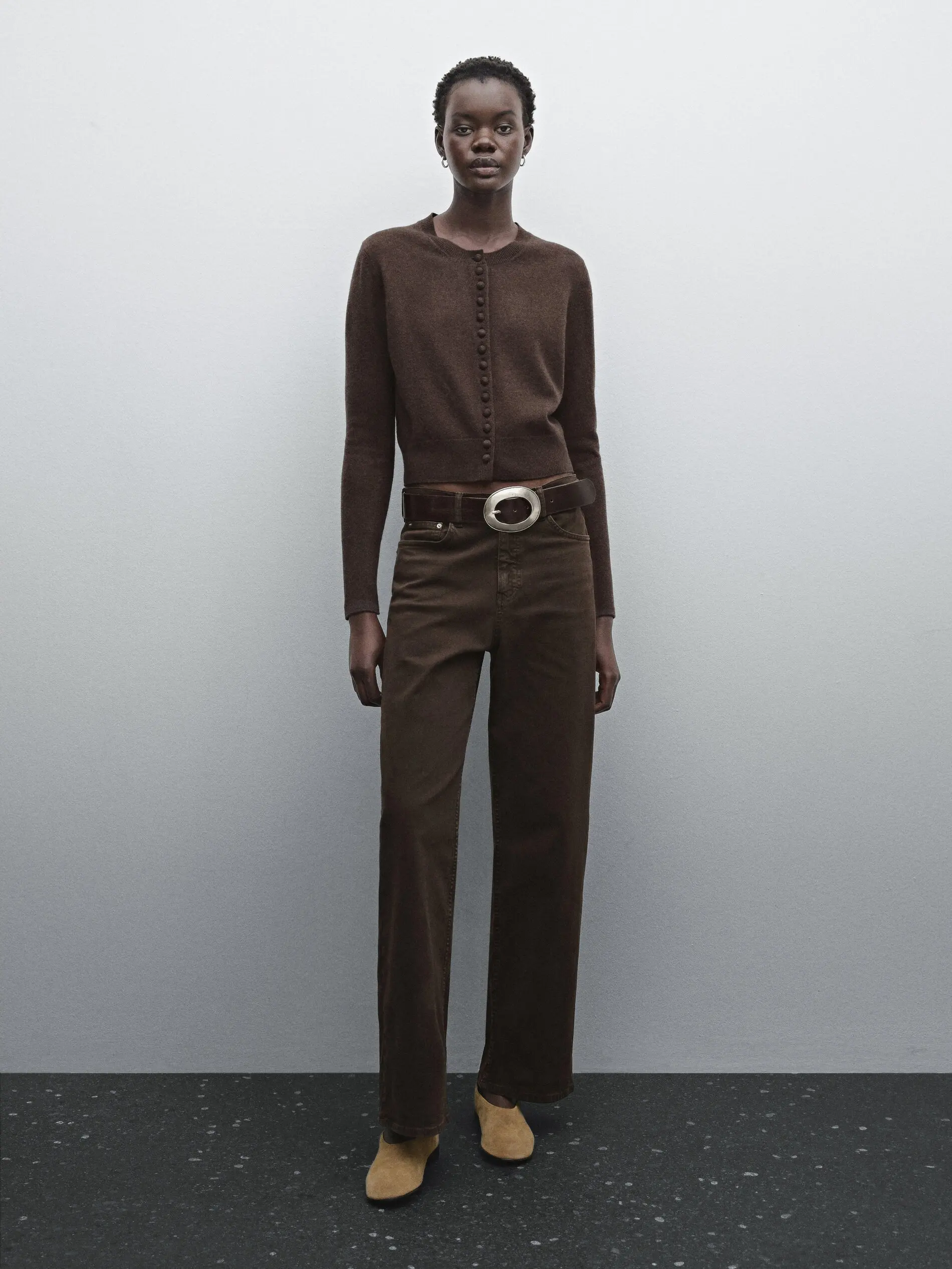 

Ethereal MD 2025 massidutti autumn new style of Women's casual fashion simple dark brown short round-neck knitted cardigan