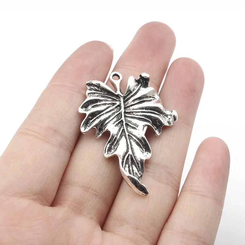 5Pcs Zinc Alloy Tibetan Silver Oak Leaves Pendant Vintage Maple Leaf for DIY Necklace Bracelet Jewelry Making Craft  Accessories