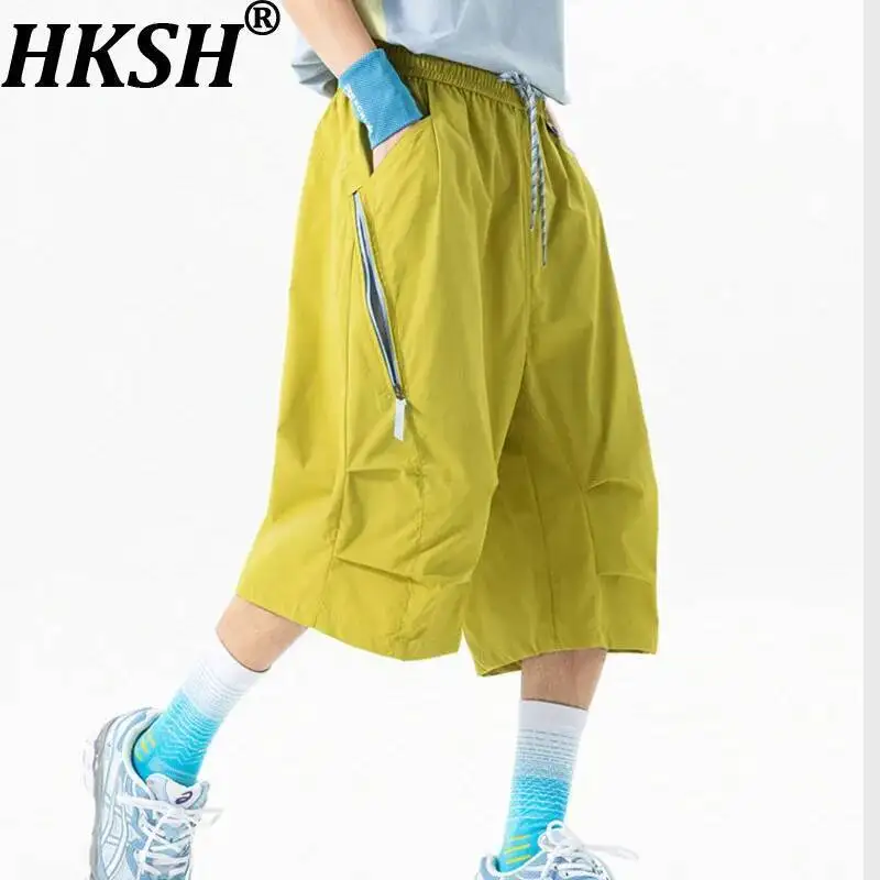 

HKSH Spring Summer New Men Tide Outdoor Trend Quick-dry Functional Hiking Shorts Light Breathable Trekking Sports Capris HK21978