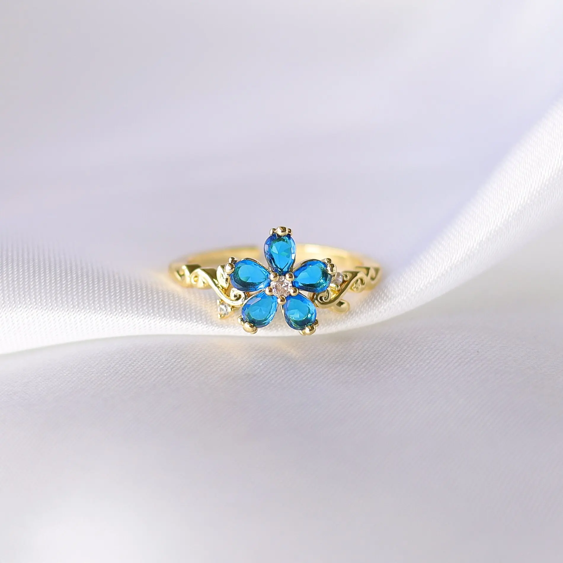 New Trend Exquisite Vintage Colorful Zircon Flower Butterfly Star Moon Finger Opening Adjustable Rings For Women Girls