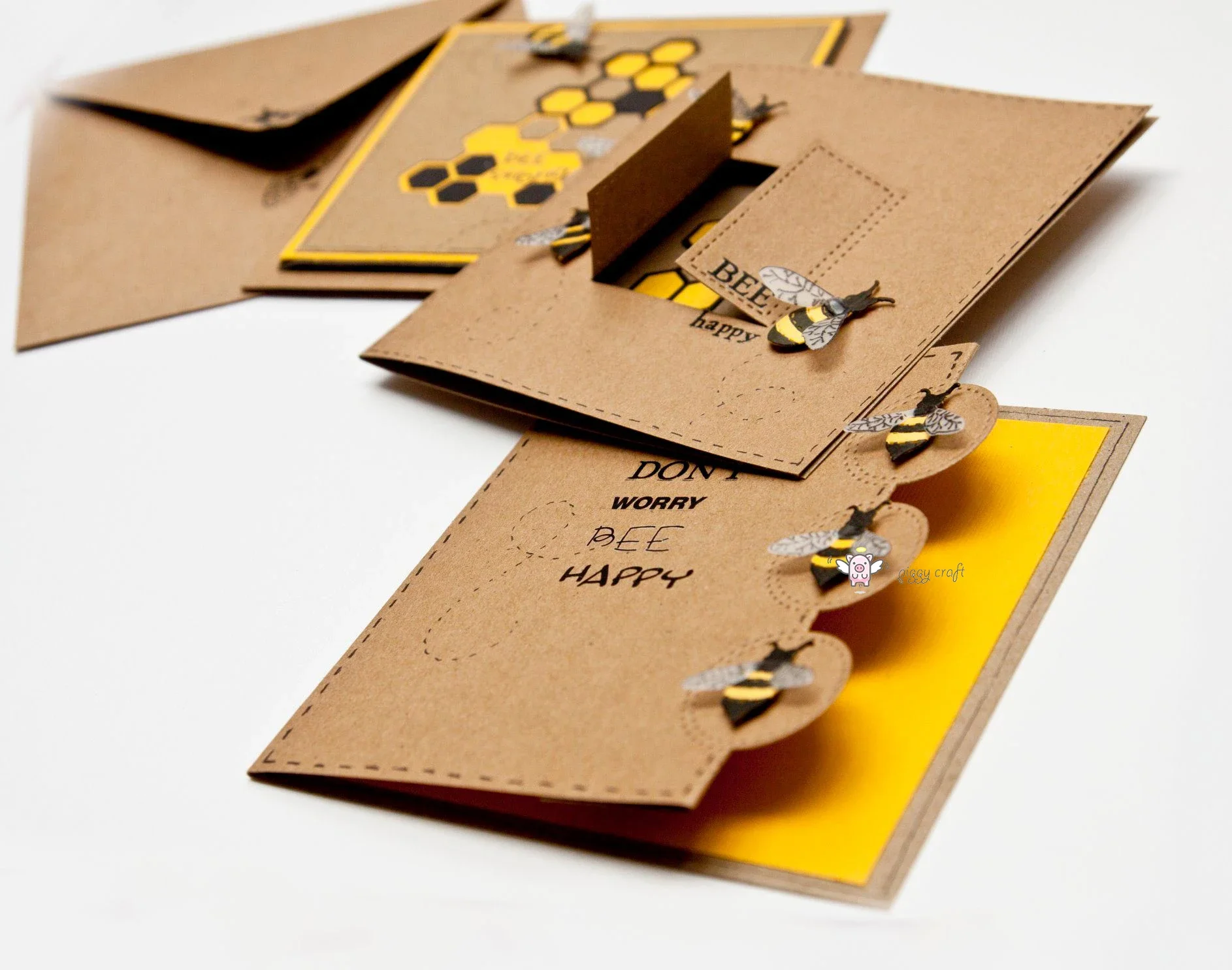 

Piggy Craft metal cutting dies cut die mold Cute Bee decoration Scrapbook paper craft knife mould blade punch stencils dies