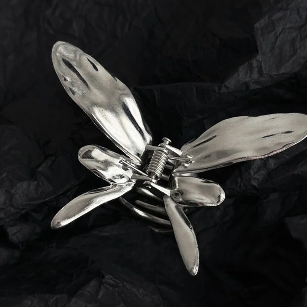

2Pcs Metal Butterfly Hair Claw Clips Lightweight Decorative Hair Accessories for Women Elegant Hairstyling Party Birthday