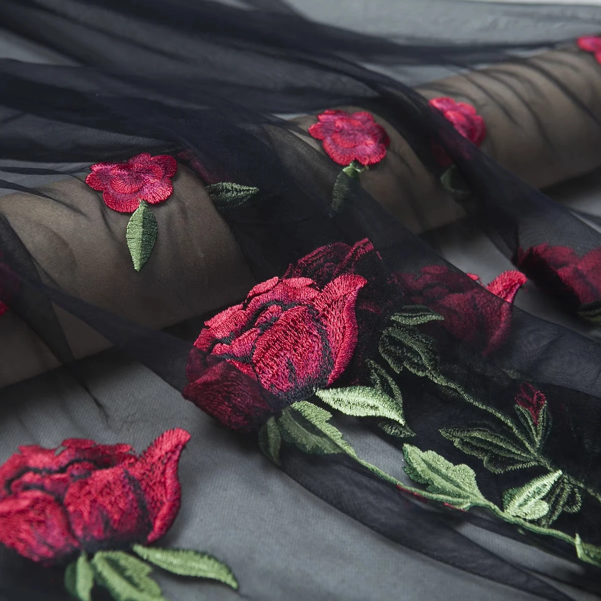 Rose Embroidery Gauze Designer Fabric women\'s Dress Catwalk Skirt Fabric Dress Positioning Embroidery Quality Gauze 150 CM Wide