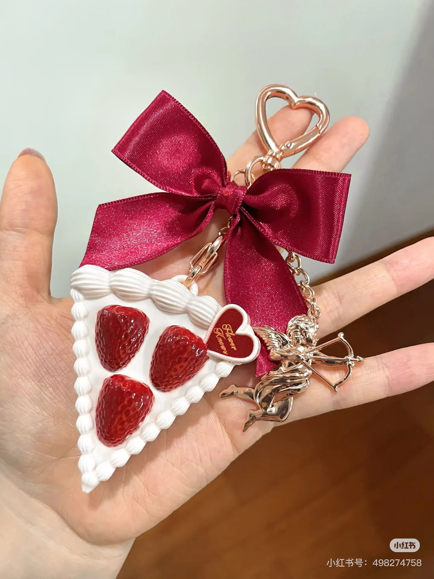 ดอกไม้รู้สตรอเบอร์รี่กามเทพคอลเลกชันน้ําหอม Balm จี้น้ําหอมสําหรับผู้ชายและผู้หญิงจี้ต้นฉบับ