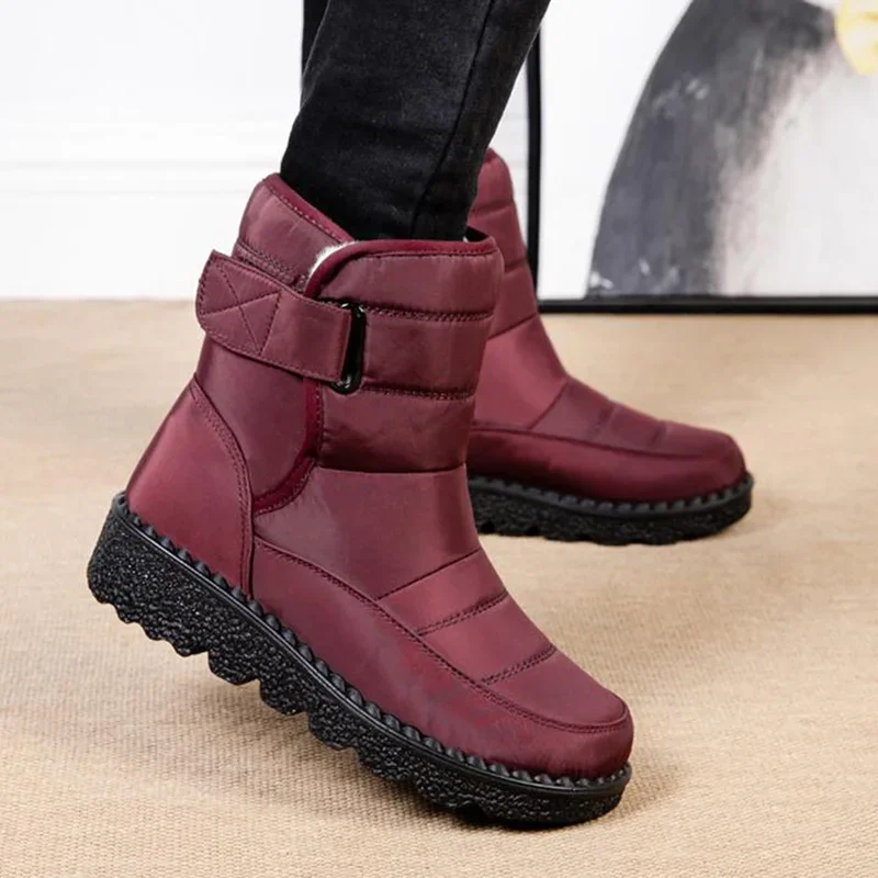 Botas De nieve impermeables antideslizantes para Mujer, zapatos De plataforma, botines cálidos, zapatos acolchados De algodón, Invierno