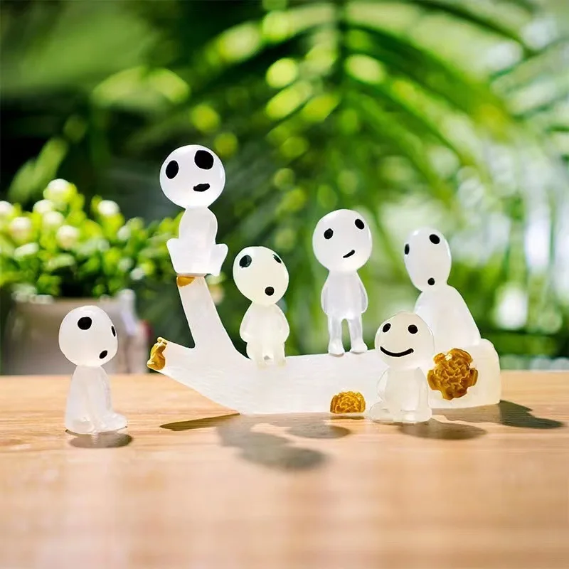 10pcs Miniature Landscape Decoration Mini Figures Fish Tank Home Decoration Garden Decoration Ornament Glow in the Dark image 3