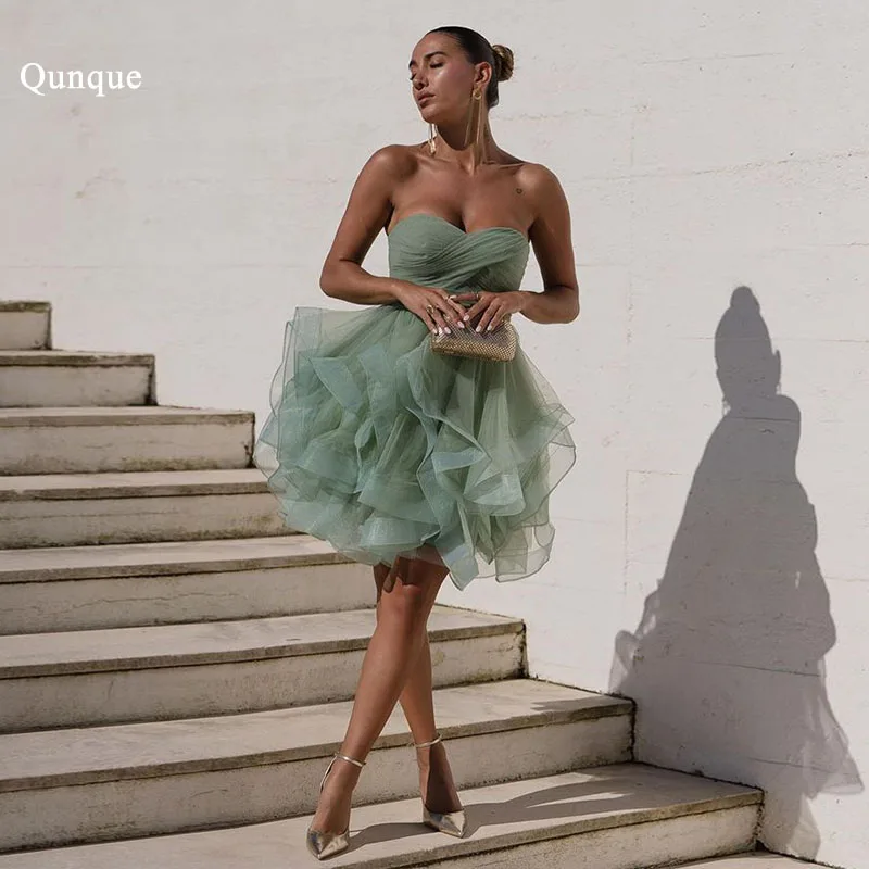 

Qunque Elegant Short Homecoming Dresses Party Dresses Sweetheart Pleat Corset Back Prom Dress Ball Gown Ruffles Vestidos De Gala