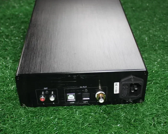 

AC220V AK4495SEQ + AK4118 + NE5534 DAC Decoder Fiber optic / coaxial / USB input ,Support DOP DSD