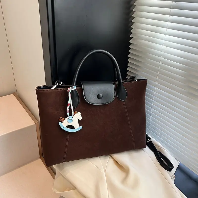 

Simple Casual Small Handbag Women New Autumn/winter 2025 Hand-held Bucket Bags High-end Versatile Commuter Crossbody Package