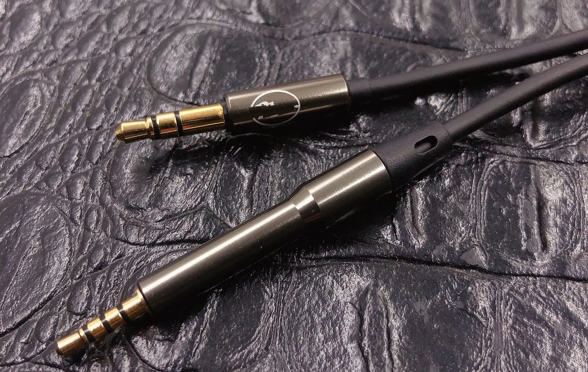 كابل صوت عالي الدقة يعمل على V-MOTA ، متوافق مع الميكروفونات الزرقاء ، Mix-Fi ، المحيطي ، Ella ، سماعات الرأس ، Foot ، كابل 3 أمتار