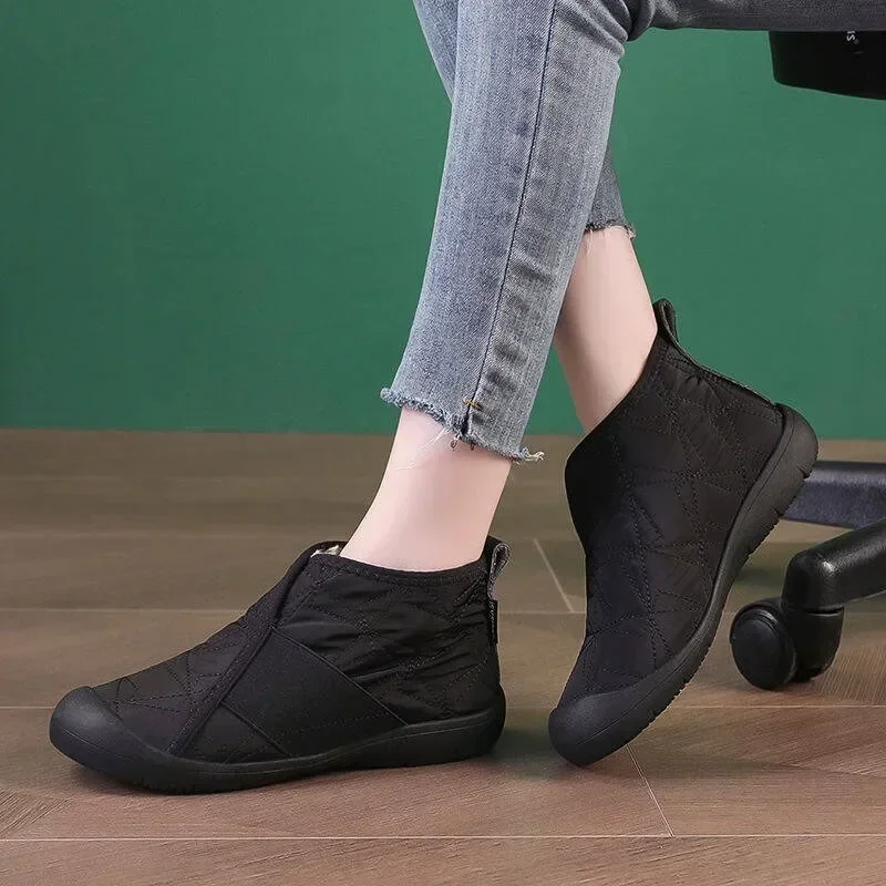 Botas de neve leves para mulheres, sapatos de algodão simples, luxuoso, quente, confortável, casual, inverno