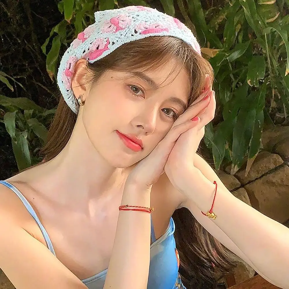 

Sweet French Pastoral Style Triangle Headband Knitted Little Flower Headscarf Hat Handmade Crochet Headband Towel Spring Summer