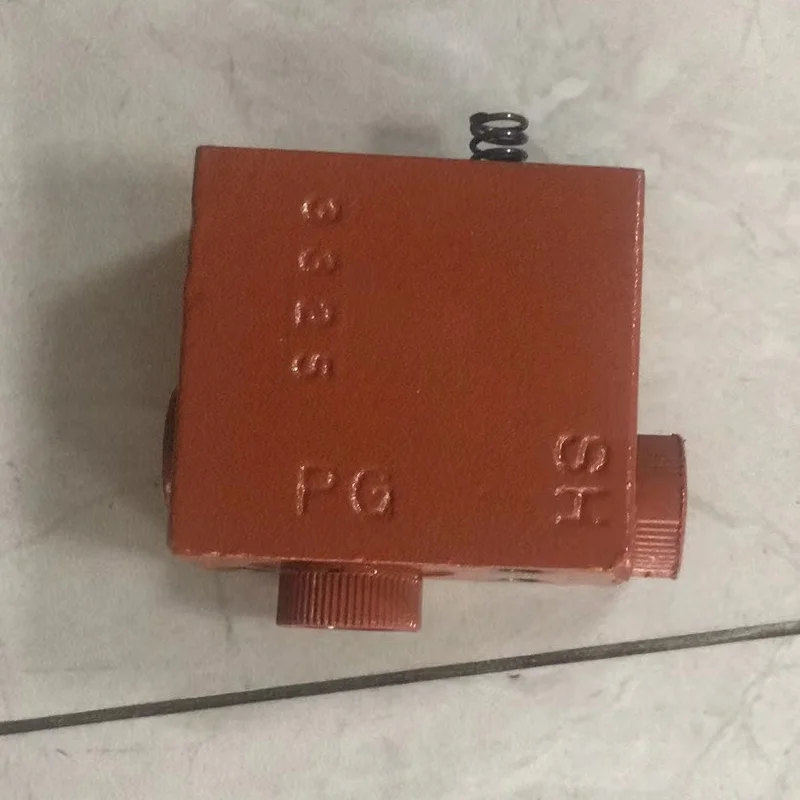 Bagger-Druckminderventil für Hyundai ROBEX R140W-7 R210LC-7 R215LC-7 210LC-7 215LC-7 R220LC-7 R225LC-7 R300LC-7 Bagger