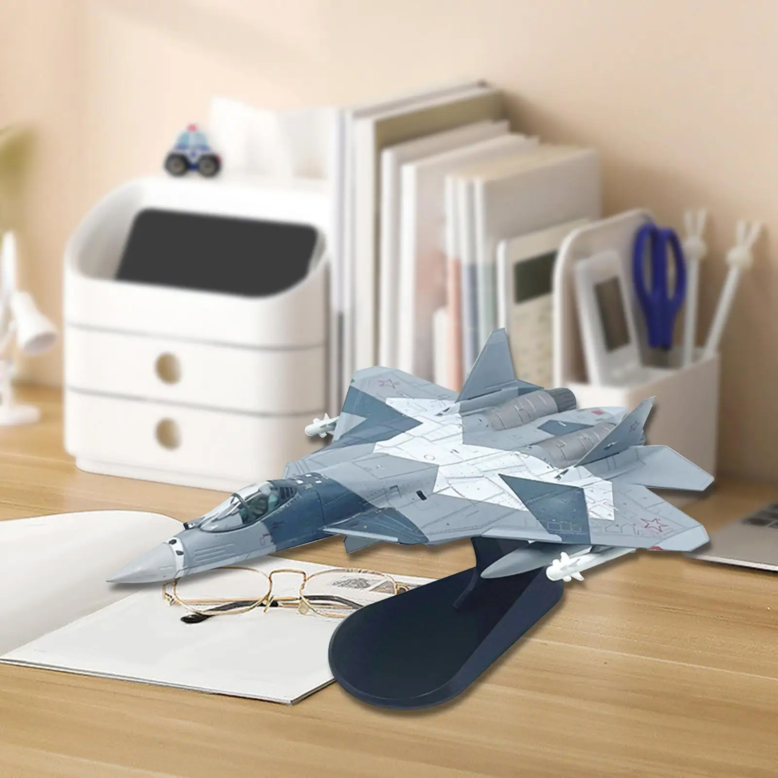 Diecast Alloy Model 1/100 SCALE SU 57 Fighter for Living Room, TV Cabinet, Shelf