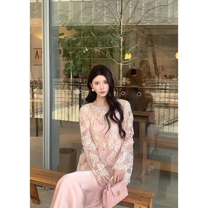 Pink Round-neck Shirt Women's Design Sense and Elegant Long-sleeved Smock Top New High-end Fashion Women's Clothing for Spring