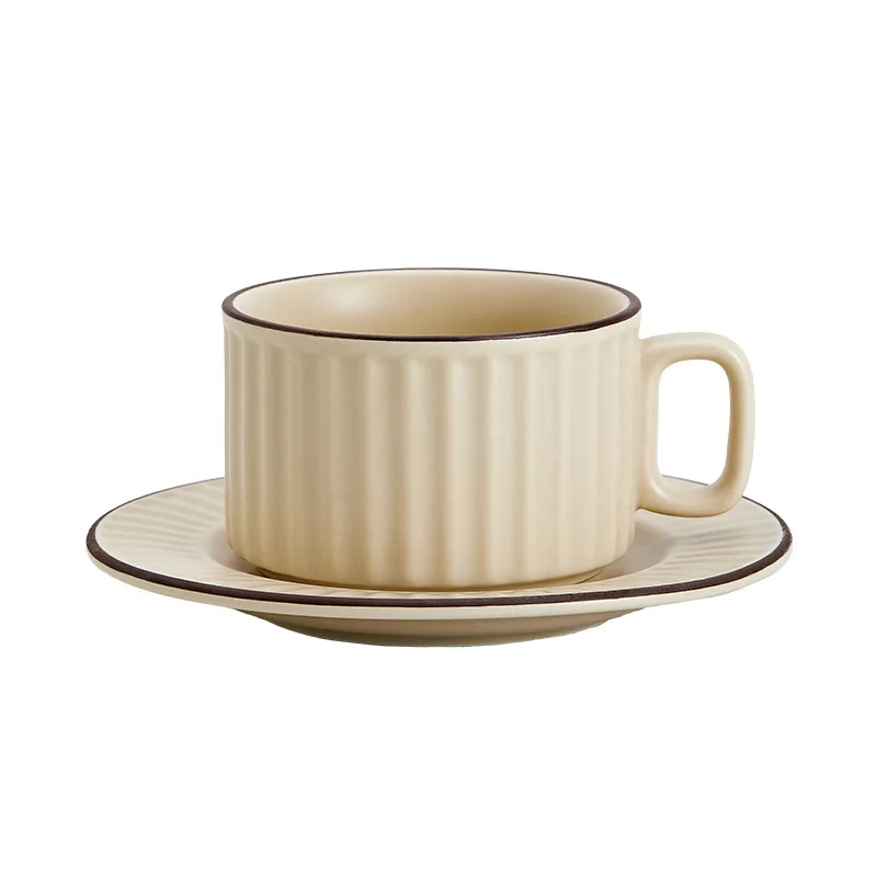 Conjunto de pires de xícara de café de cerâmica com colher Conjunto de xícara de chá criativa como presentes de aniversário Festival festas de inauguração