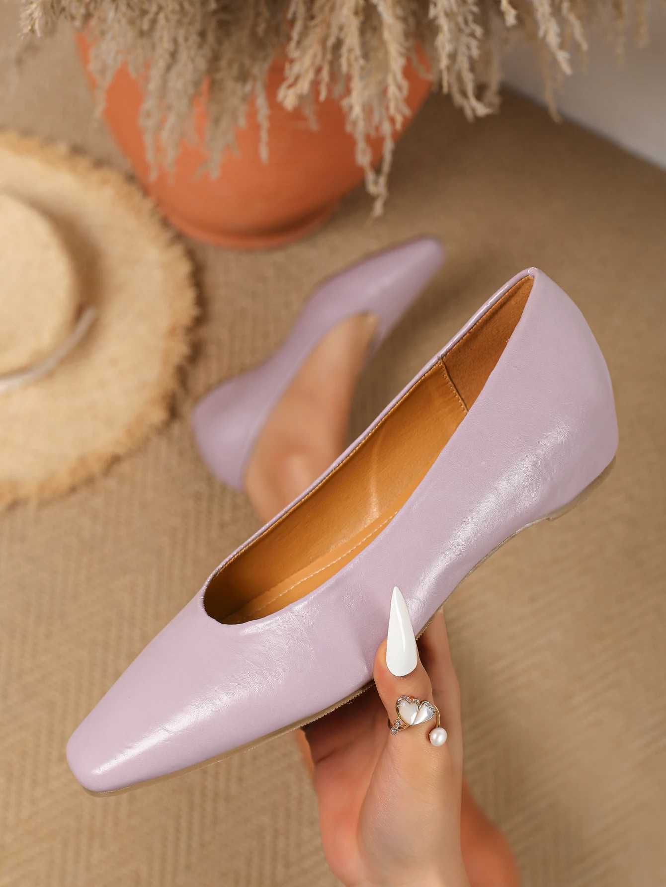 Soft Leather Women's Shoes with 3.5cm Hidden Heel, Simple Square-Toe Flat Shoes, Low Wedge Heel, Mid-Heel Slip-On Shoes, Versatile for All Seasons, Soft Leather, Suitable for Work and Casual Wear, Gentle and Elegant, Comfortable for the Feet, Perfect for Daily Commuting view 5