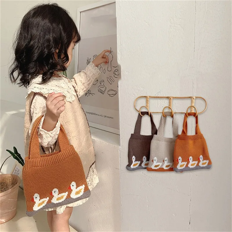 Bolso pequeño de punto con dibujos de pato para niños y niñas, bolsa de almacenamiento portátil para aperitivos y monedas, estuche para Otoño e