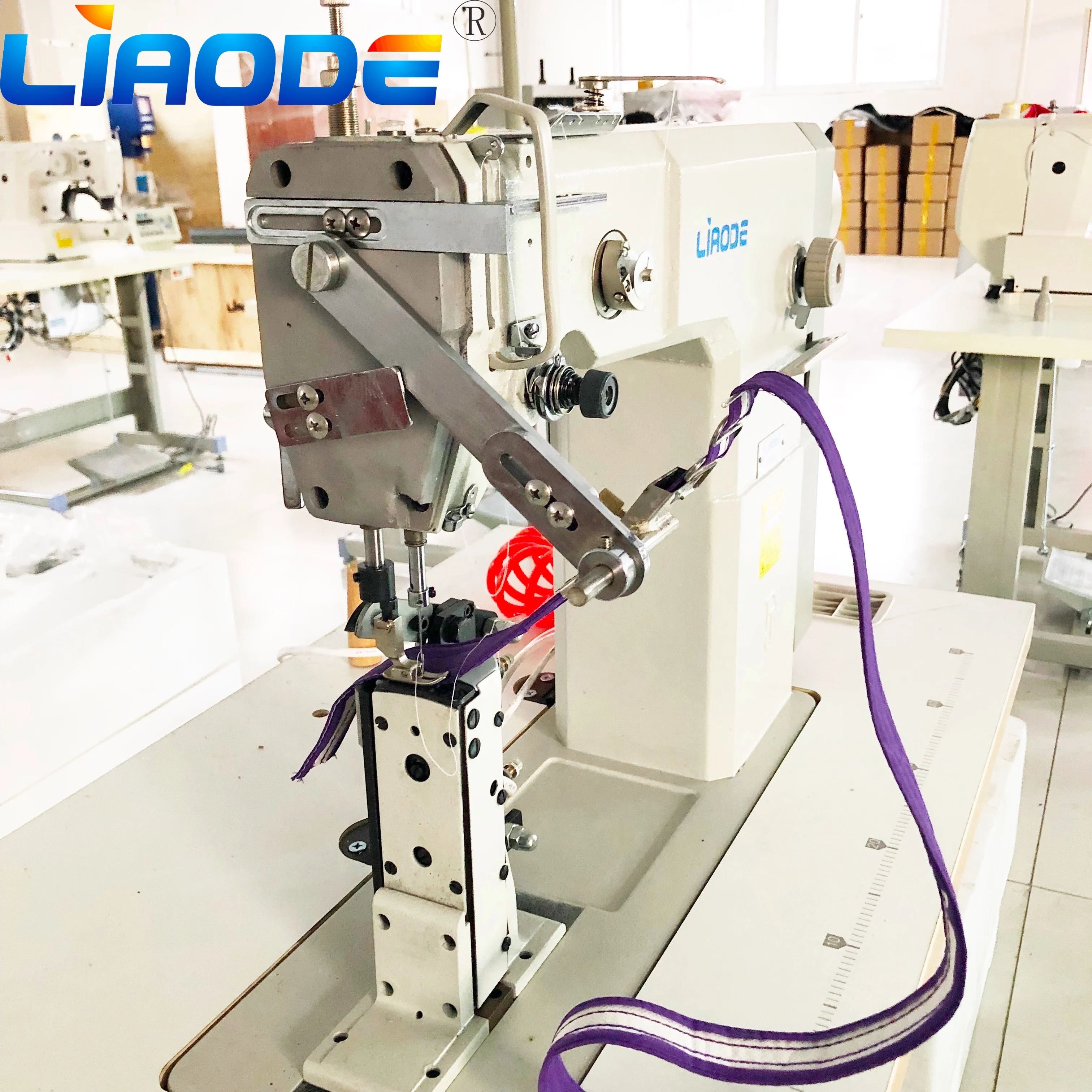 Macchina da cucire per berretto da baseball, fascia antisudore e visiera