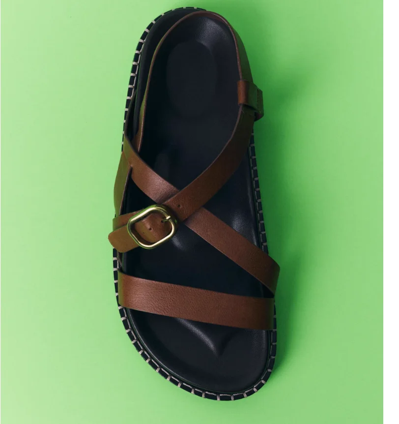 sandales-plates-gladiateur-a-bout-ouvert-avec-bride-arriere-chaussures-decontractees-de-plage-style-gothique-streetwear-collection-printemps-2026