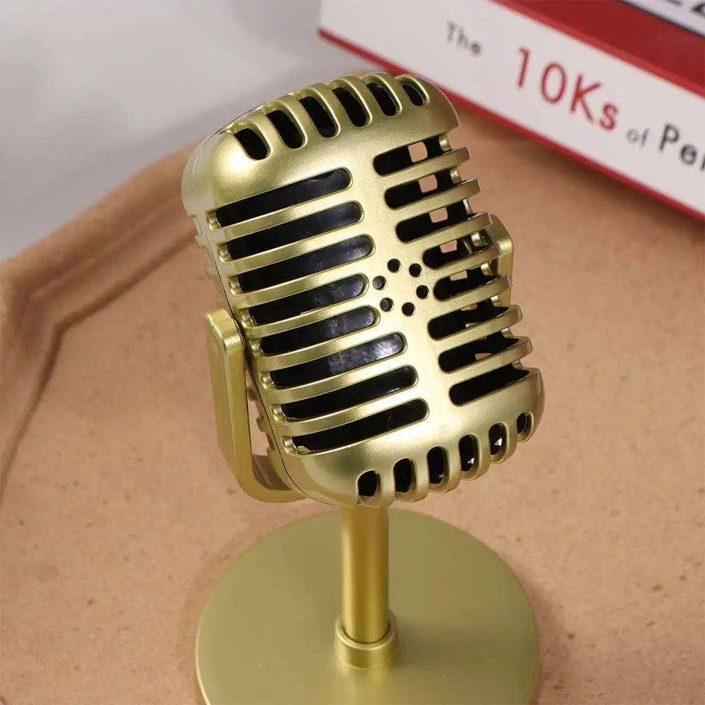 Classic Retro Microphone Props Miniature Vintage Dynamic Vocal Microphone Plastic Simulation Microphone Photography Props
