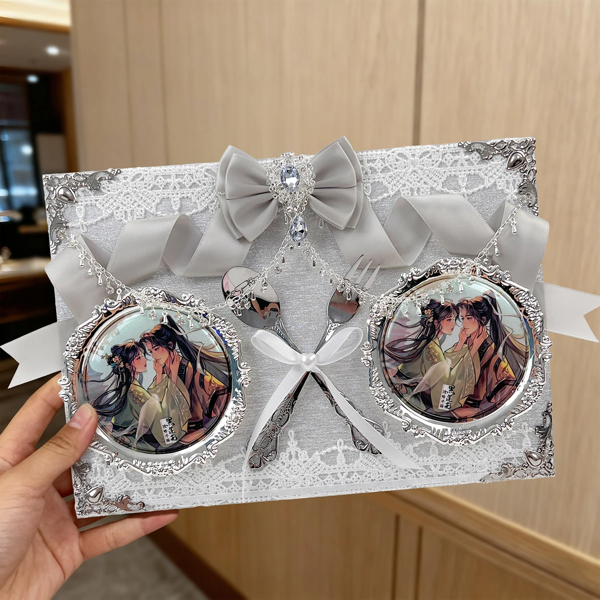 Lta Board Cosplay Ita Bag Organizer Board Dinner Plated Goods Display Lace Ribbon Handmade Badge Display Board Decoration