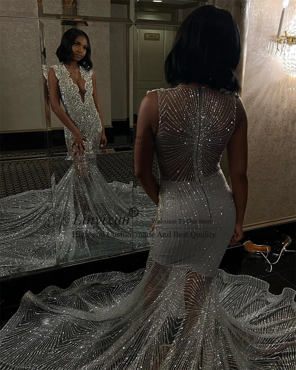 Sexy Silver Diamonds Prom Dress 2024 Black Girl Beads Crystals Rhinestones Luxury Wedding Party Gowns Robe De Bal