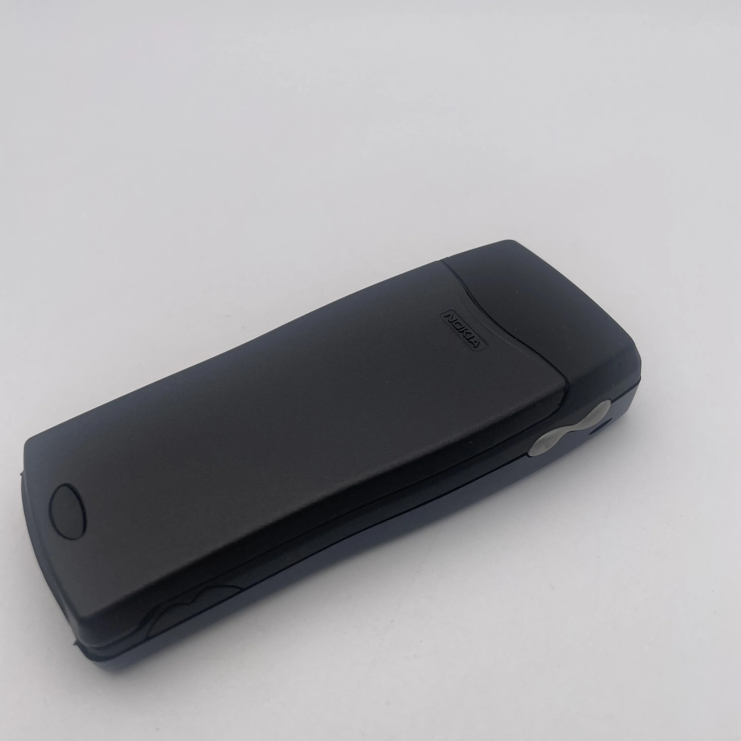 هاتف Nokia 8210 مكبر الصوت المجدد غير مقفول بلوحة المفاتيح العبرية العربية الروسية