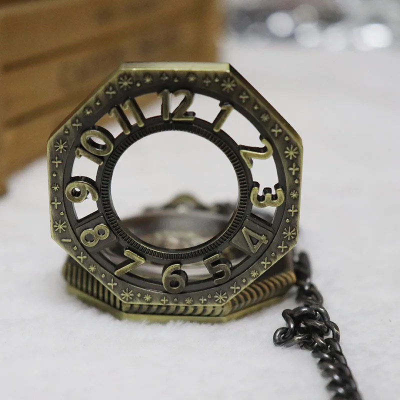 Luxury Bronze Mechanical Pocket Watch for Men Women Hollow Big Number Steampunk Case Dial Fob Chain Pendant Clock for Collection