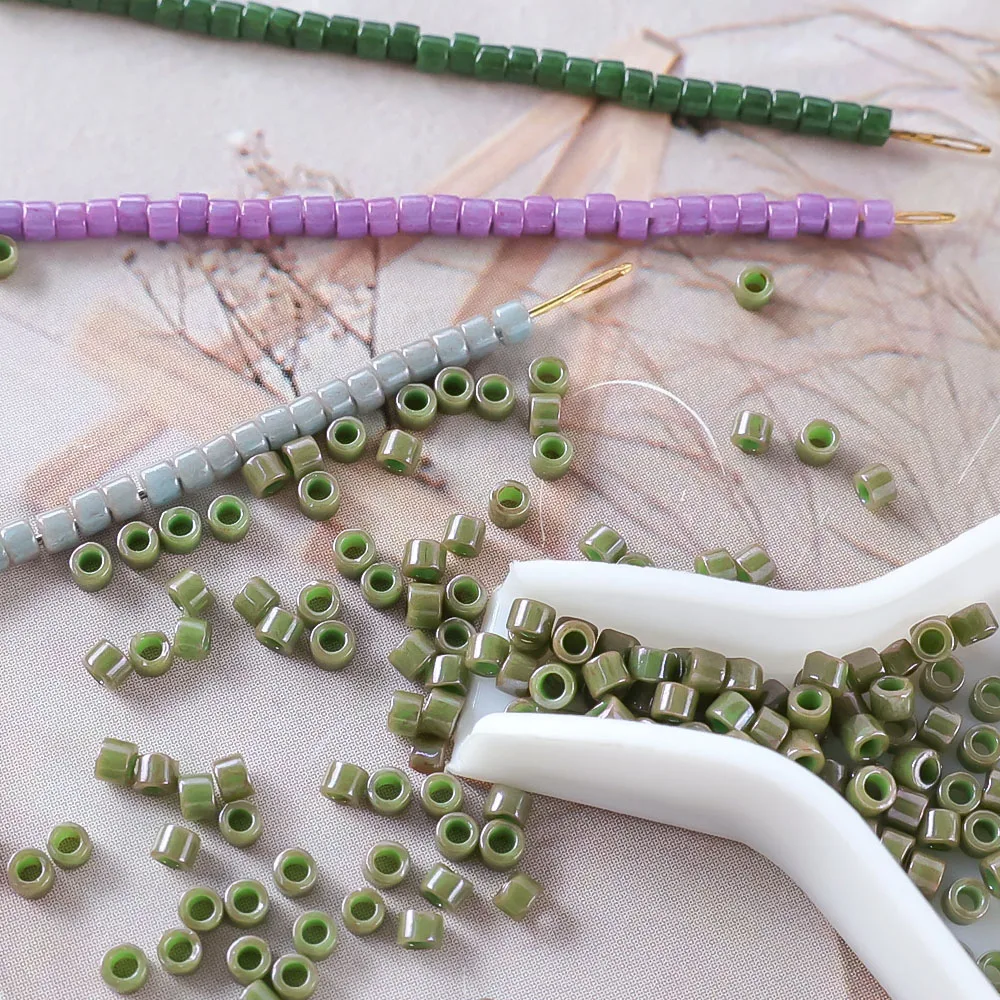 Imported bulk 10g Miyuki Delica solid color retro seed bead jewelry accessories from Japan, suitable for various DIY handmade cr