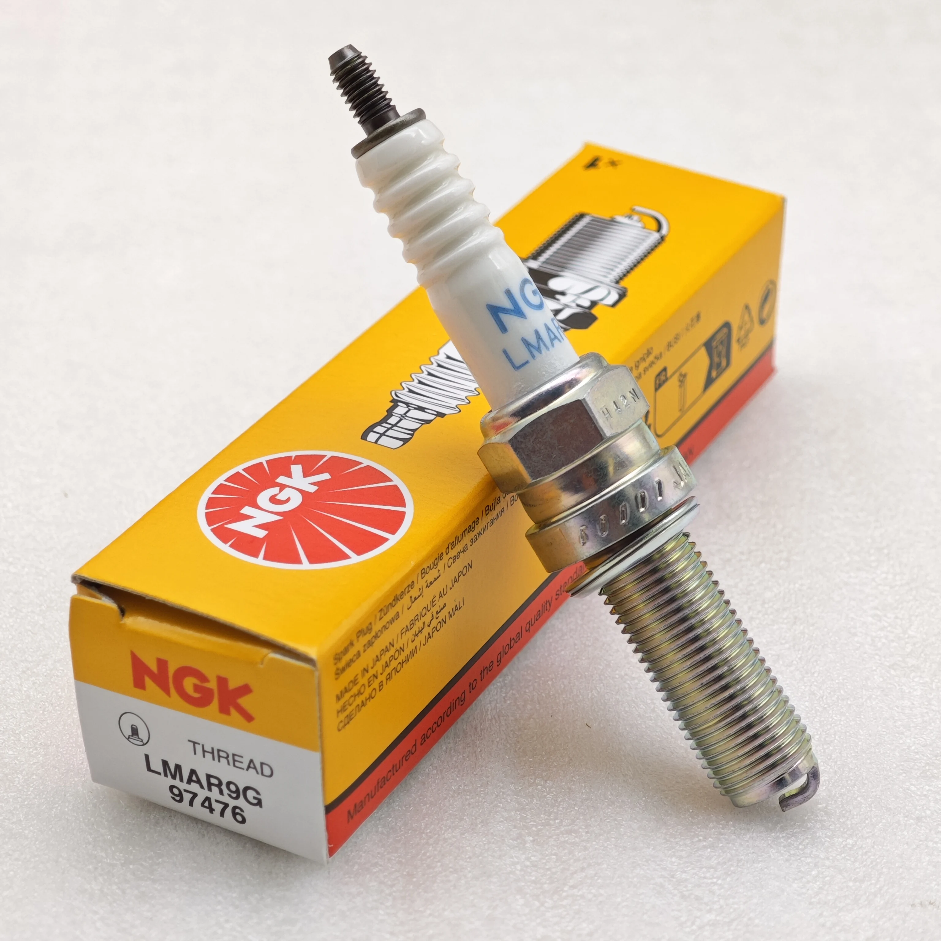 1pcs Original NGK Spark Plug LMAR9G 97476 92222 OEM 92070-0716 Suitable For KAWASAKI EX400 NINJA 400, Z400 ABS (19-18)  etc