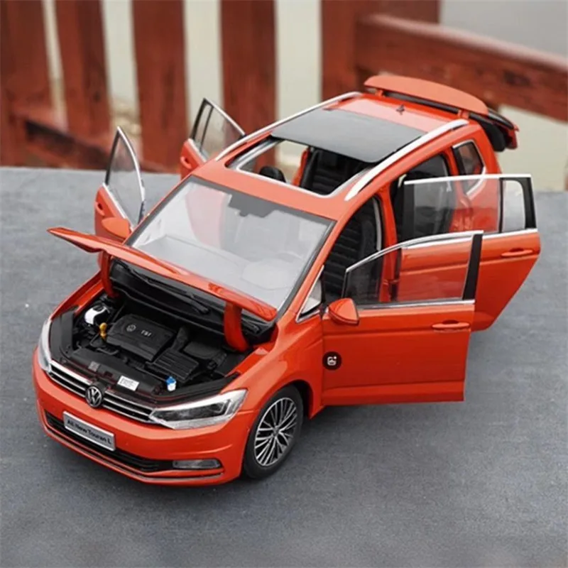 

1:18 VW Touran L MPV Alloy Car Model Diecast Metal Toy Multi-Purpose Vehicles Car Model High Simulation Collection Children Gift