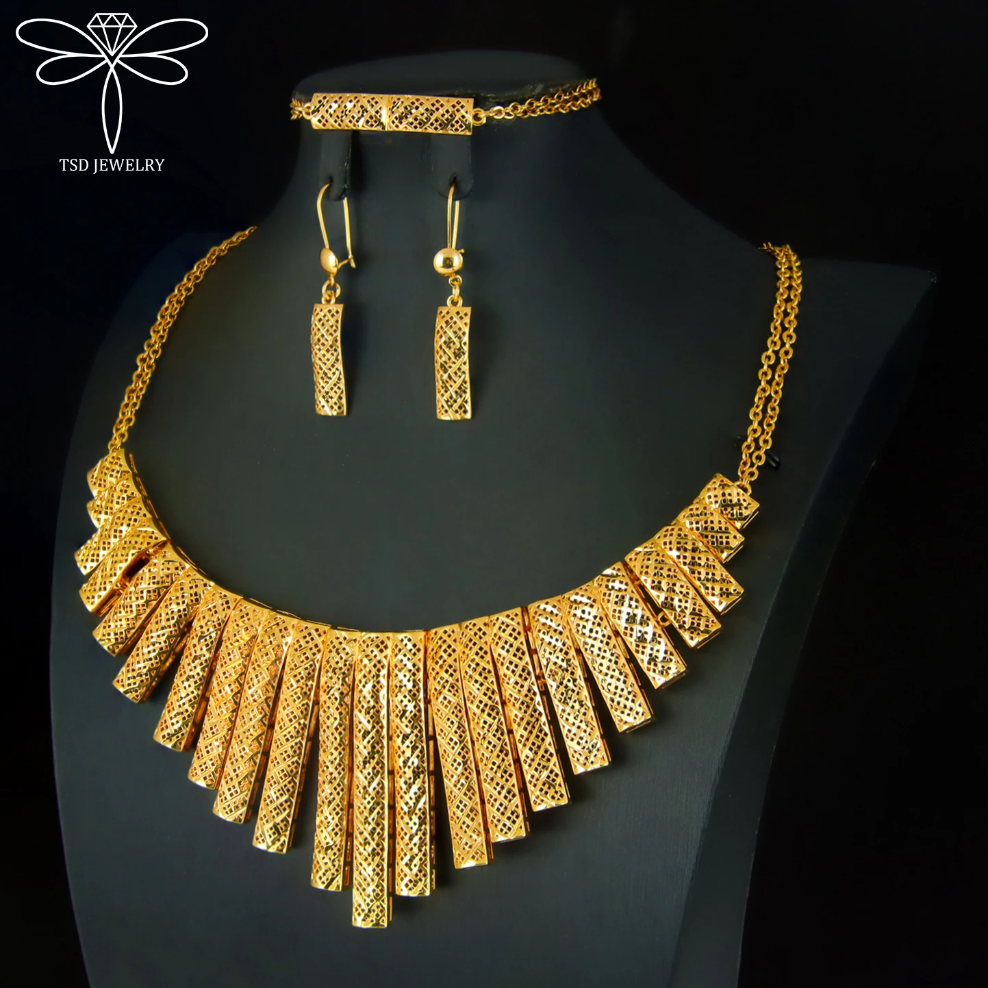 

African Jewelry Set for Traditional Woman Luxury 24k Gold Plated Dubai Premium Necklace Bracelet Earrings Saudi Wedding Jewelrys
