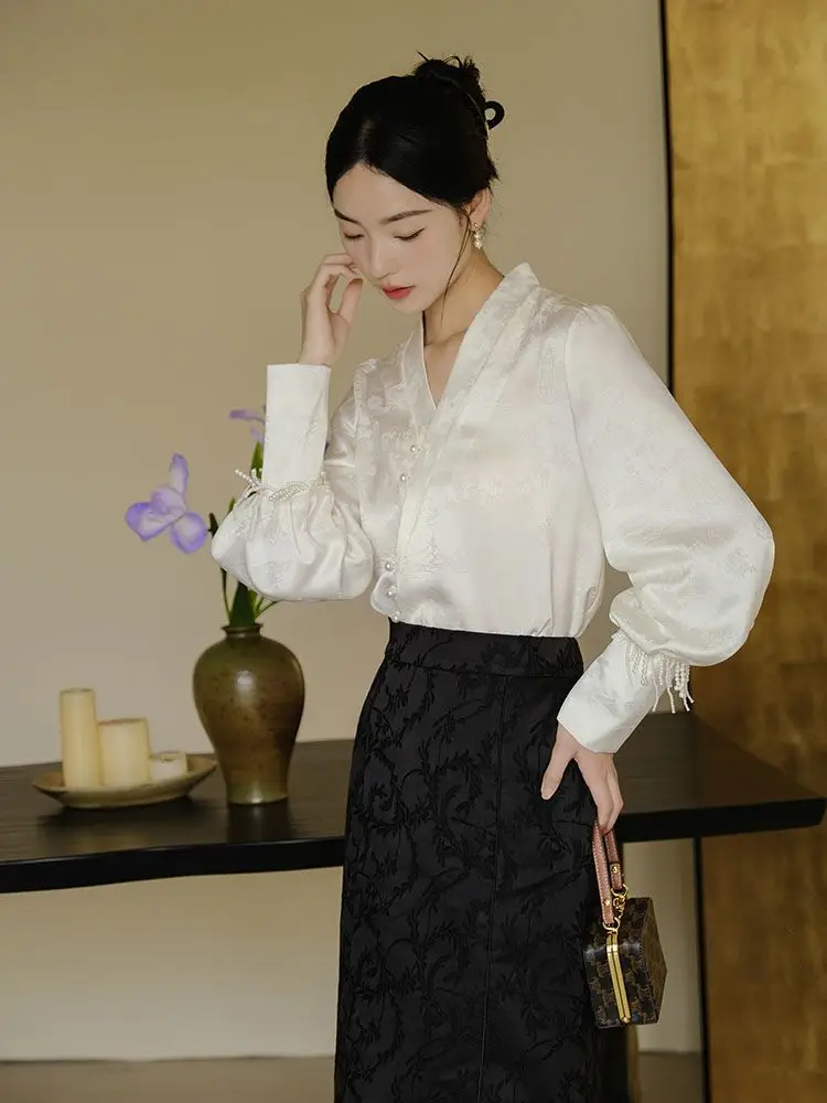 Chinese Style Knot Button Tassel Shirt 2026 Women Spring Autumn V-Neck Puff Sleeve Blouses Femme Elegant Retro Hanfu Shirt Top