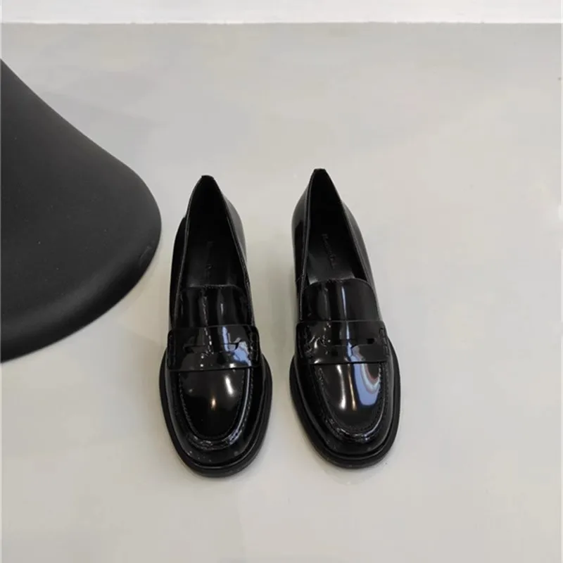 2024 New Women Spring Fashion Square Head Glossy Leather Shoes Solid England Style Low Heel Commute Shoes Female Chic y2k shoes